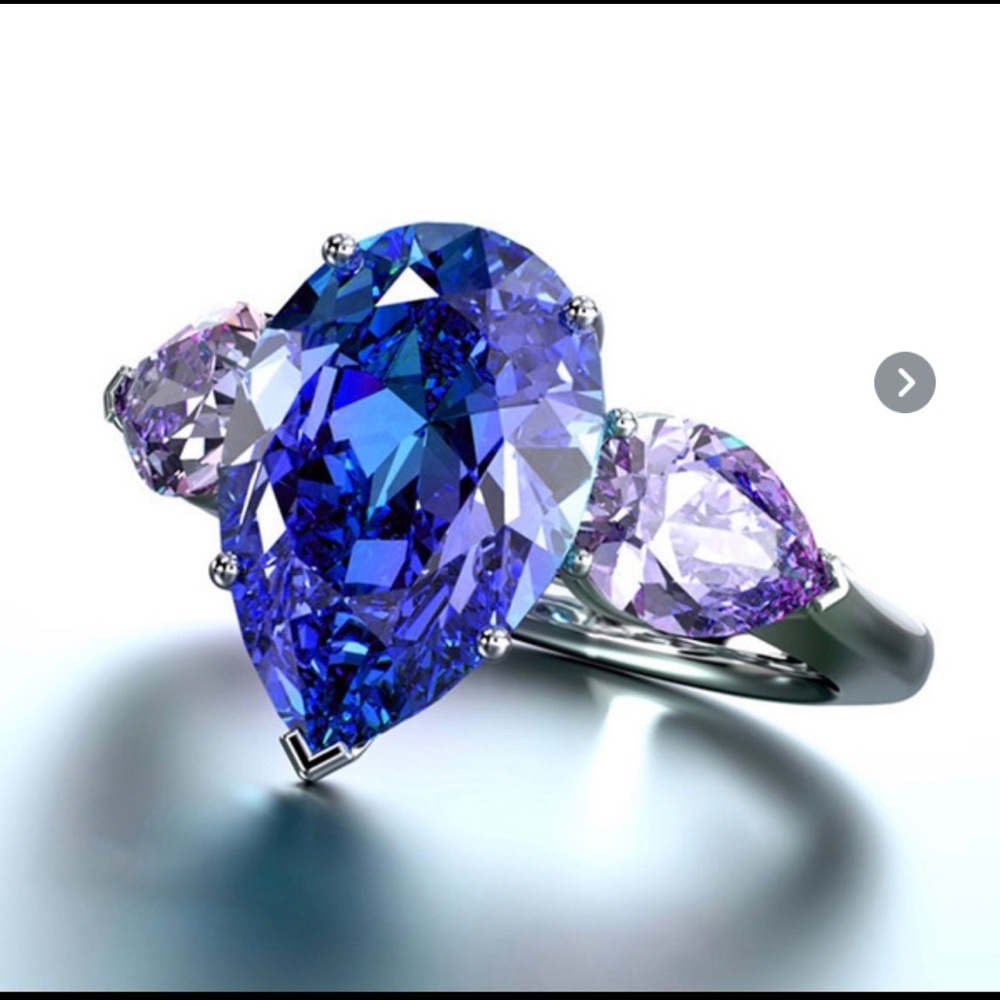 Tanzanite and amethyst ring